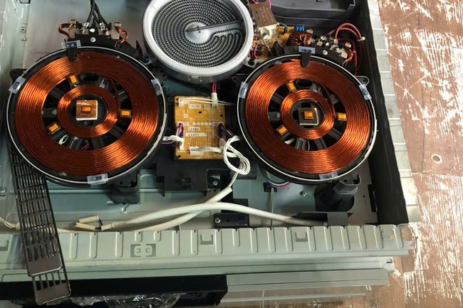Sửa Bếp Từ Không Nóng: 6 Nguyên Nhân & Cách Khắc Phục 2025 sơ đồ linh kiện bếp từ IGBT tụ 5uF cảm biến nhiệt