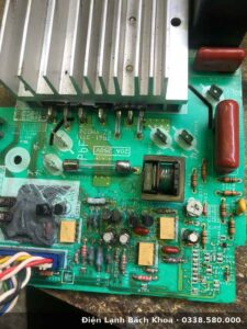 Linh kiện trên board mạch bếp từ - tụ điện, IGBT và cảm biến