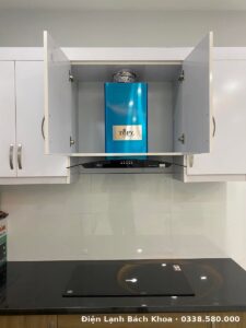 Bếp từ lắp đặt trong gian bếp gia đình tại Hà Nội