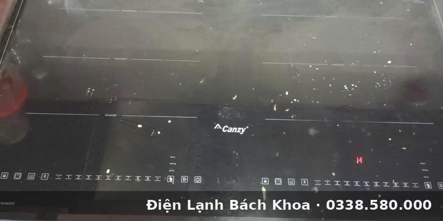 Sửa Bếp Từ Phường Bưởi Tây Hồ – Có Mặt Trong 15 Phút Kiểm tra board hiển thị và cuộn cảm bếp từ sau khi tháo máy
