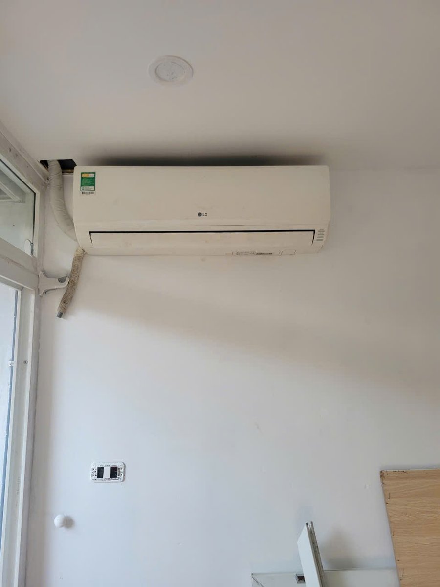 Tháo Lắp Điều Hòa Hà Nội – Giá Từ 250K, Thợ Đến 30 Phút Điều hòa treo tường LG sau khi lắp đặt tại căn hộ – dịch vụ tháo lắp điều hòa Hà Nội